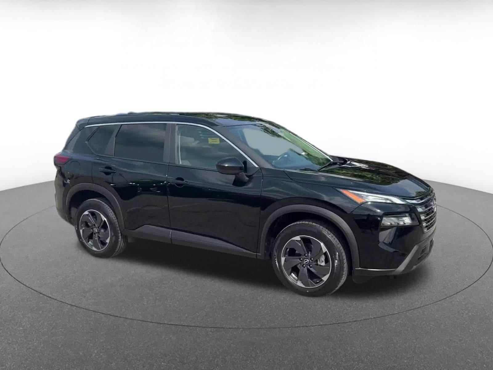 Thumbnail: 2025 Nissan Rogue - 2