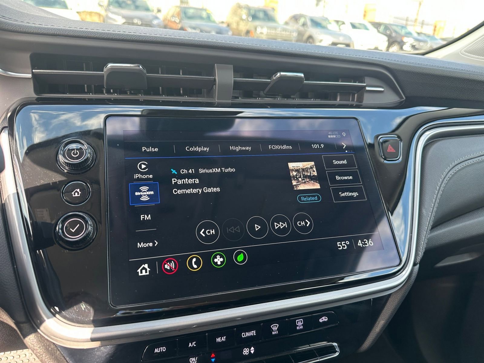 Thumbnail: 2023 Chevrolet Bolt EUV - 25