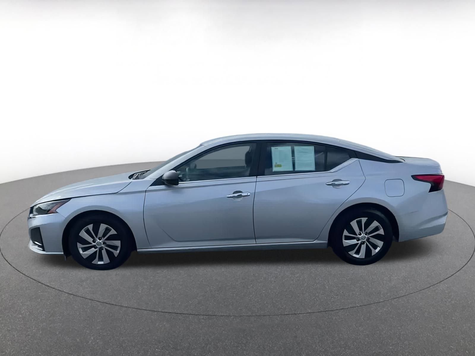 Thumbnail: 2024 Nissan Altima - 8