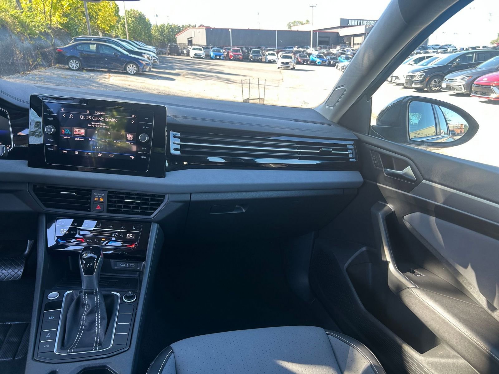 Thumbnail: 2025 Volkswagen Jetta - 34