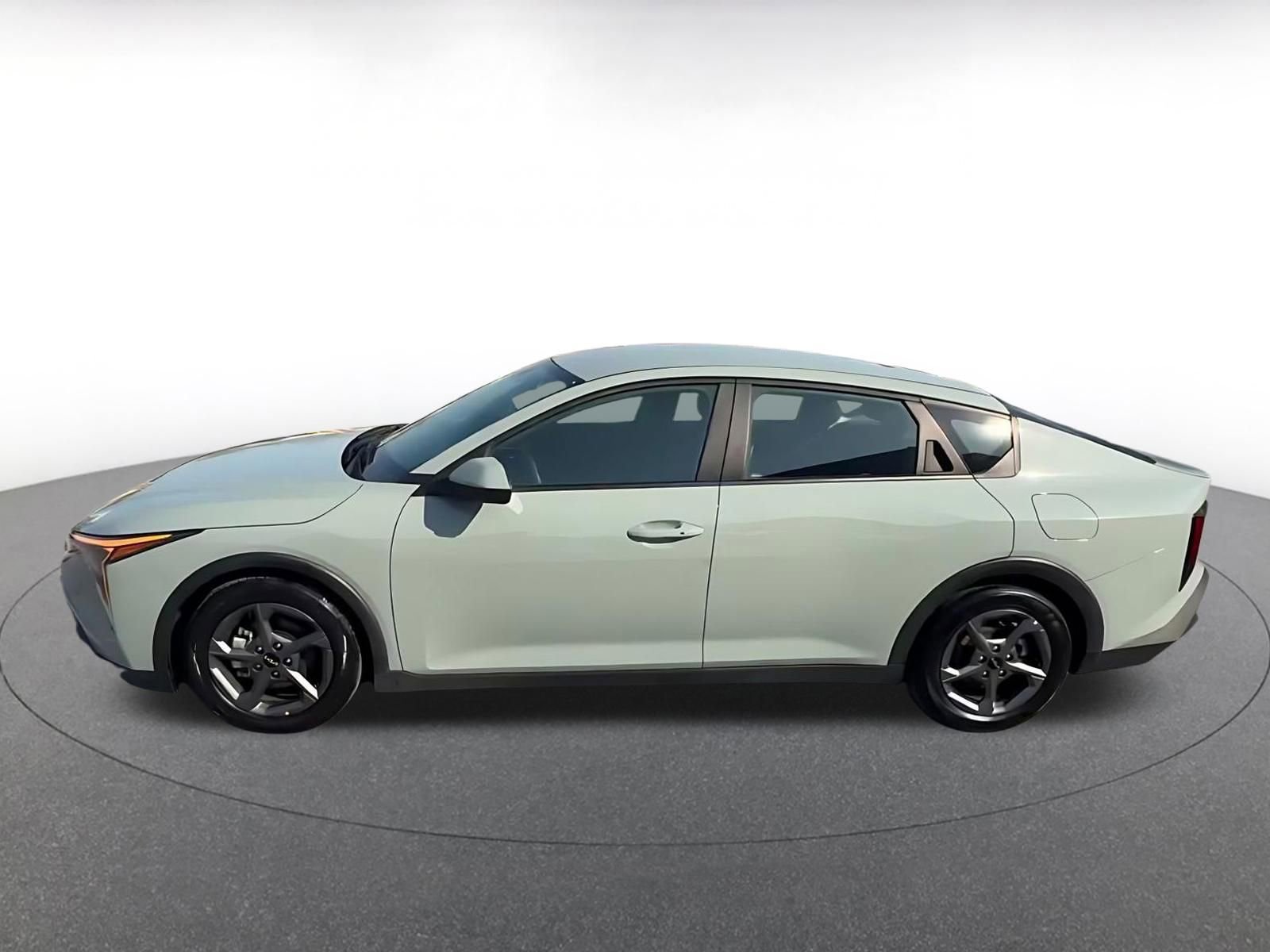 Thumbnail: 2025 Kia K4 - 9