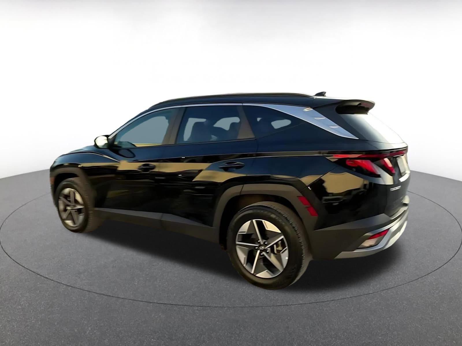Thumbnail: 2025 Hyundai Tucson - 10