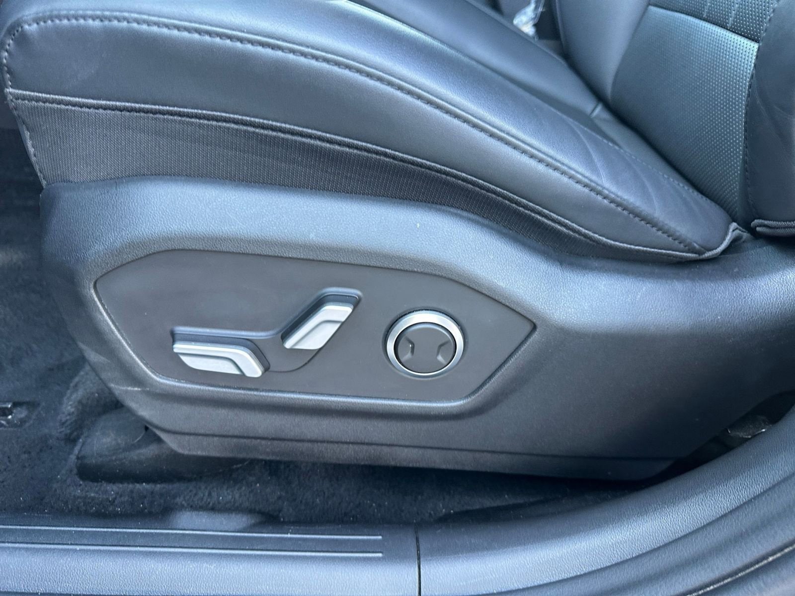 Thumbnail: 2025 Hyundai Santa Fe - 23