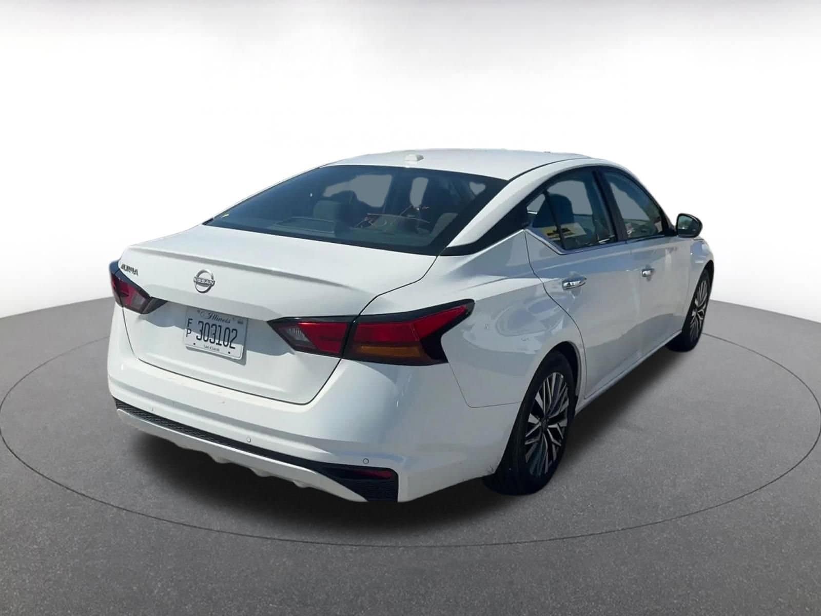 Thumbnail: 2025 Nissan Altima - 14