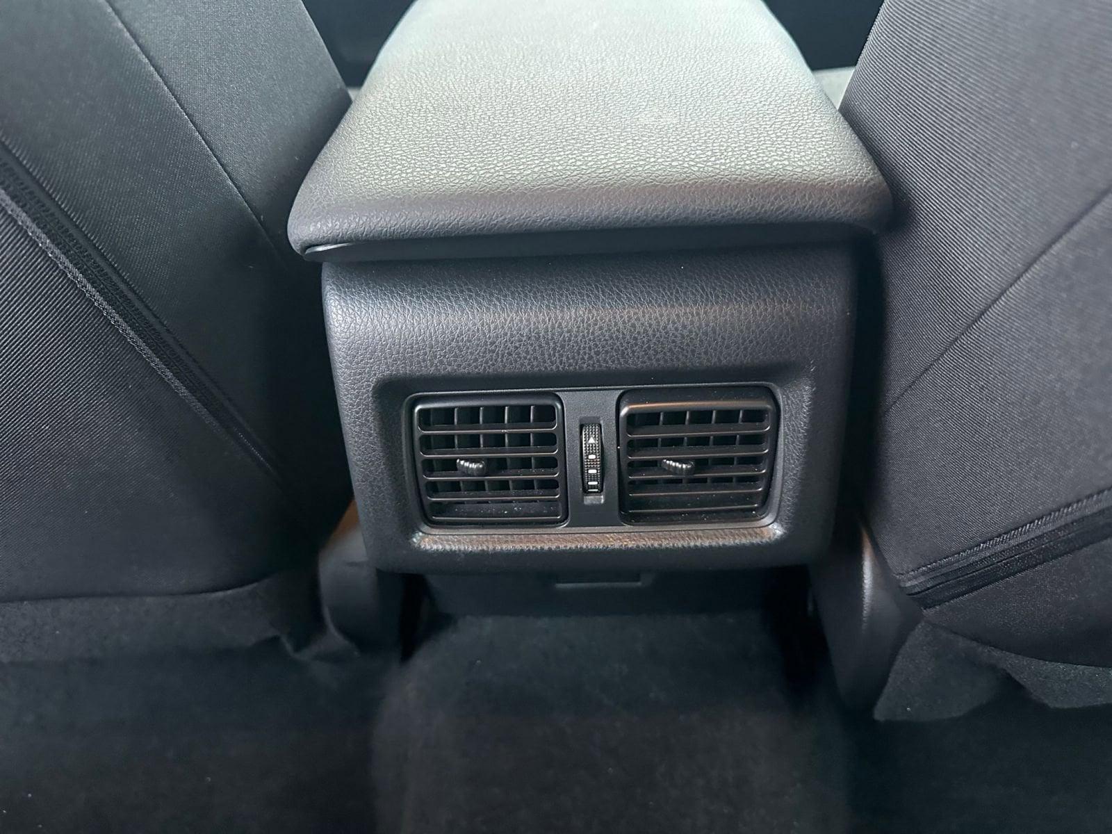 Thumbnail: 2025 Toyota Camry - 23