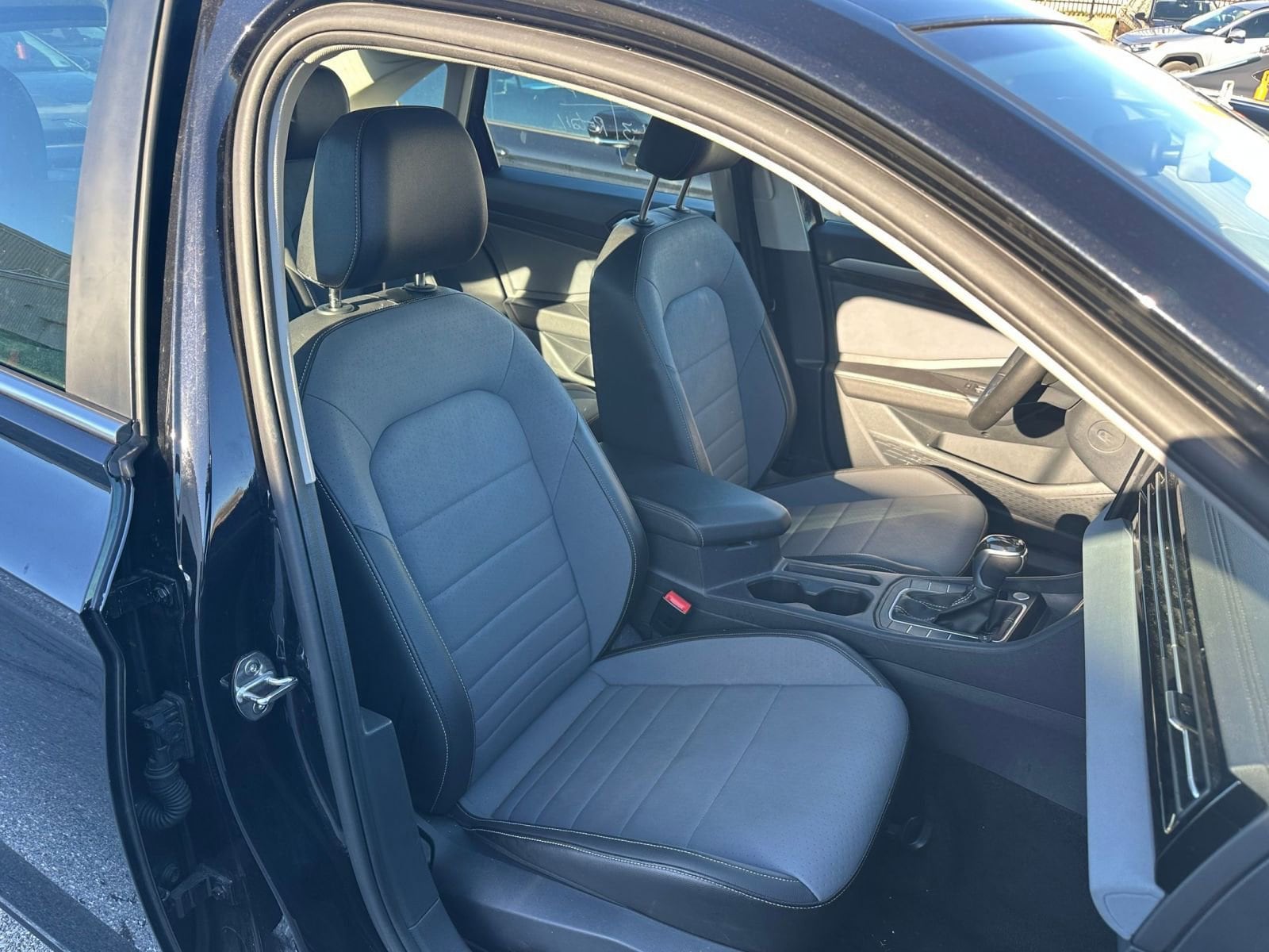 Thumbnail: 2025 Volkswagen Jetta - 9