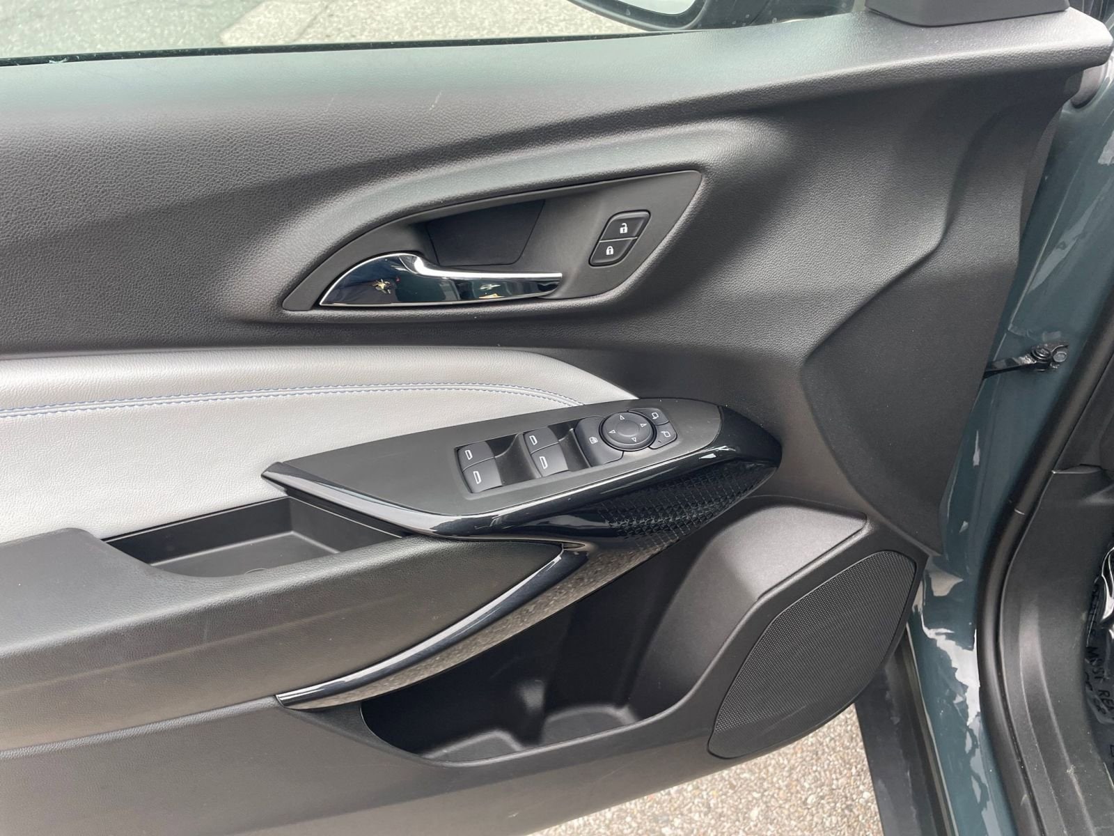 Thumbnail: 2025 Chevrolet Trax - 20