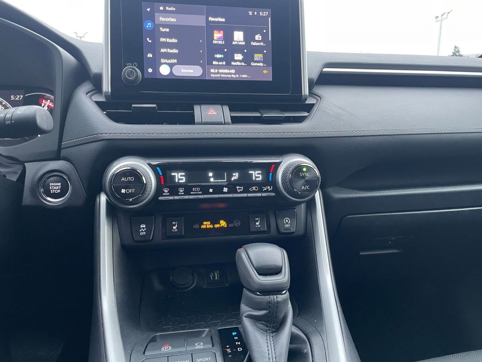 Thumbnail: 2025 Toyota RAV4 - 18