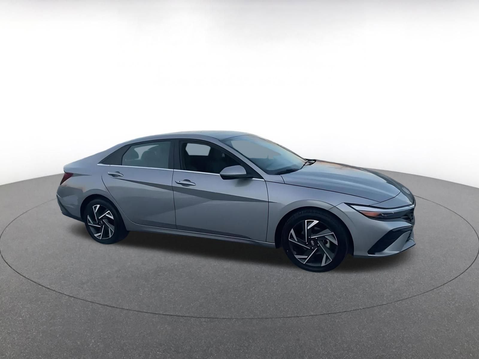 Thumbnail: 2025 Hyundai Elantra - 2