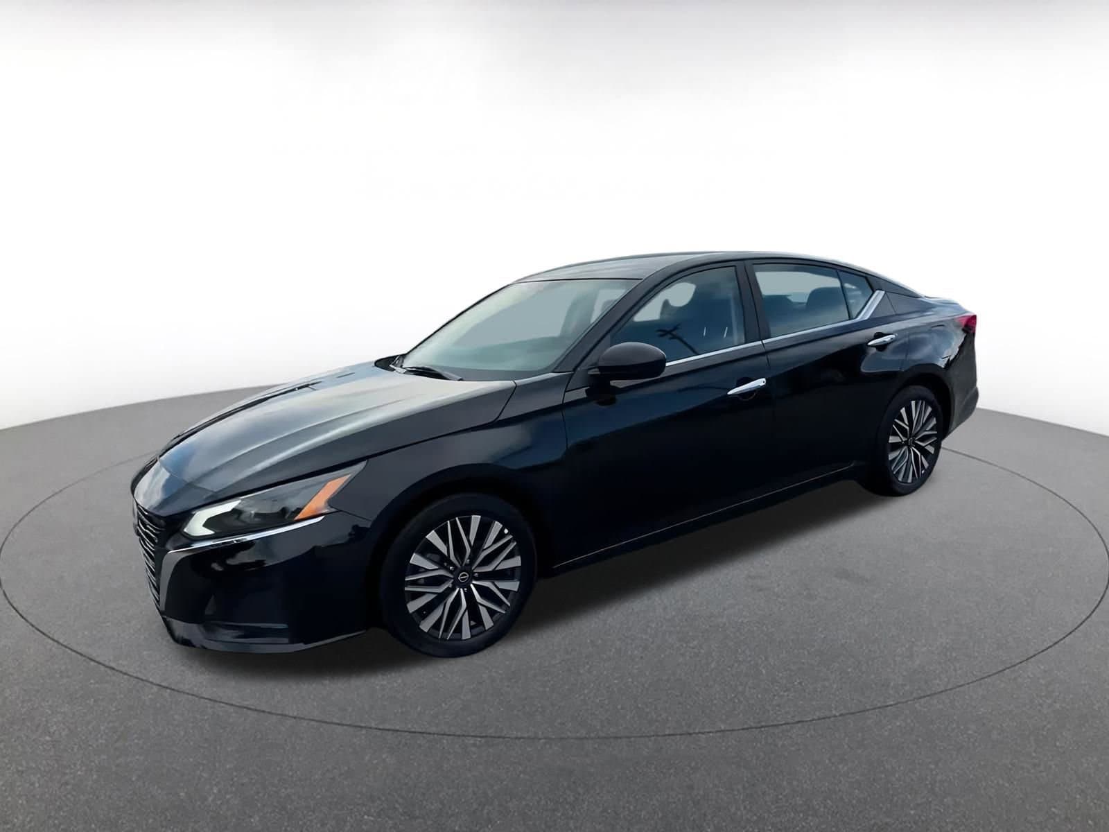 Thumbnail: 2024 Nissan Altima - 8