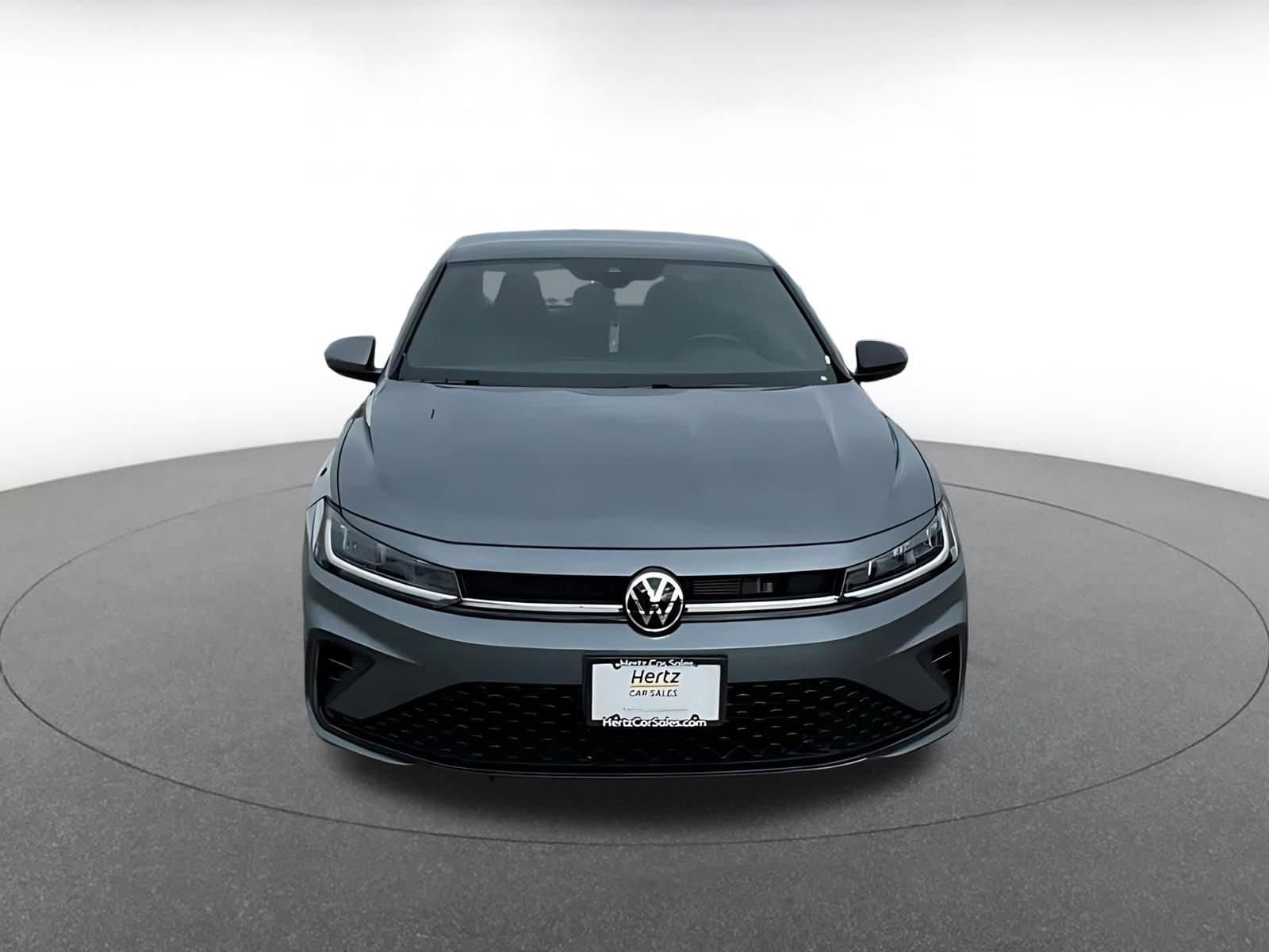 Thumbnail: 2025 Volkswagen Jetta - 4