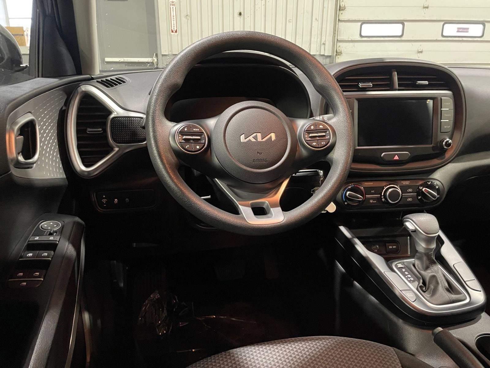 Thumbnail: 2025 Kia Soul - 32