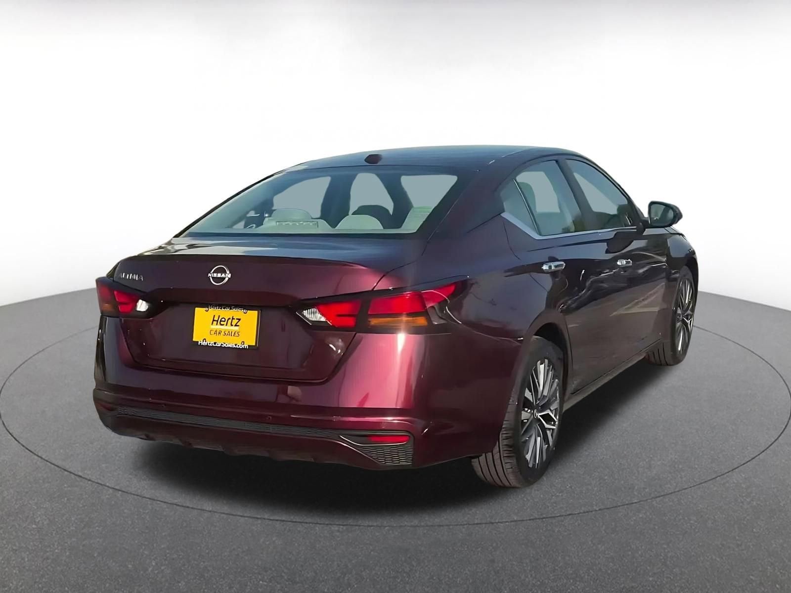 Thumbnail: 2025 Nissan Altima - 15