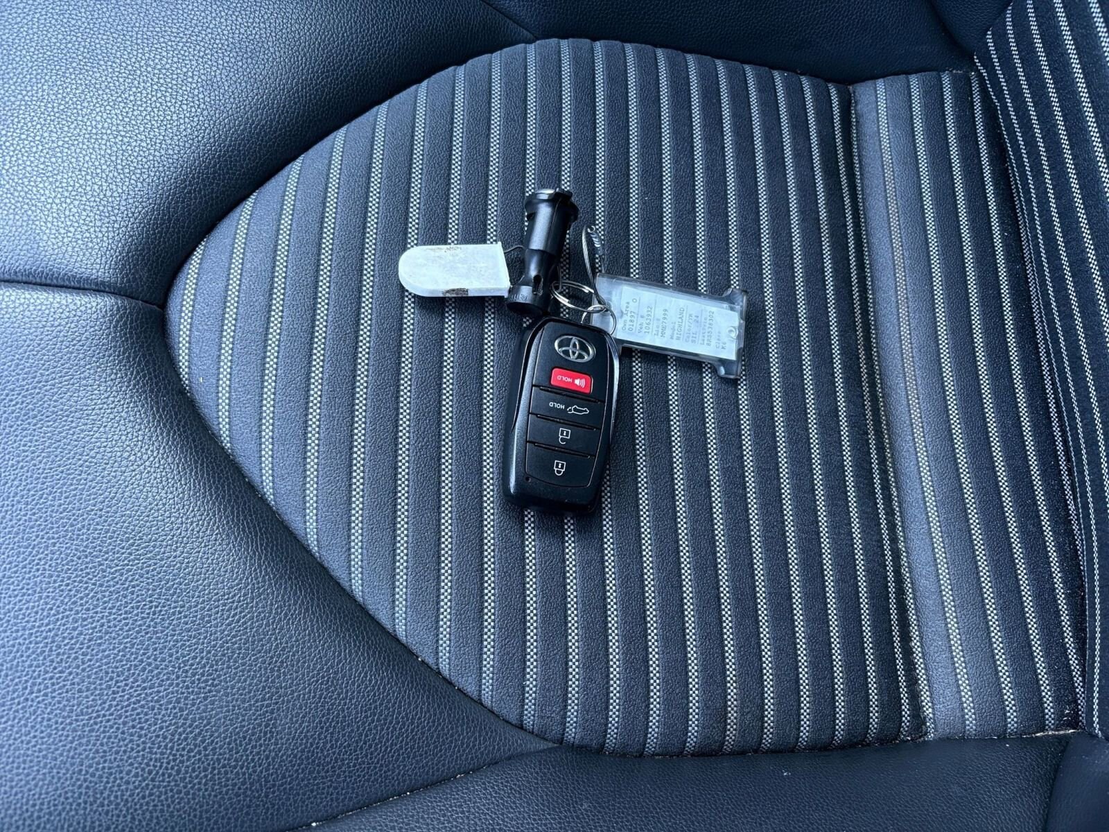 Thumbnail: 2024 Toyota Highlander - 21