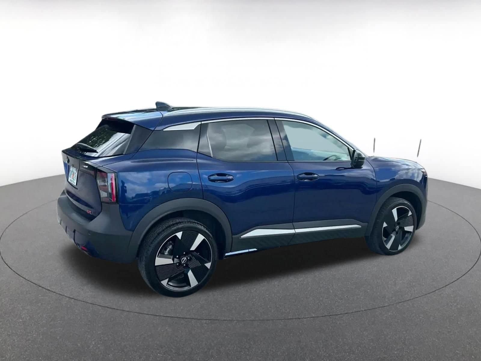 Thumbnail: 2026 Nissan Kicks - 11