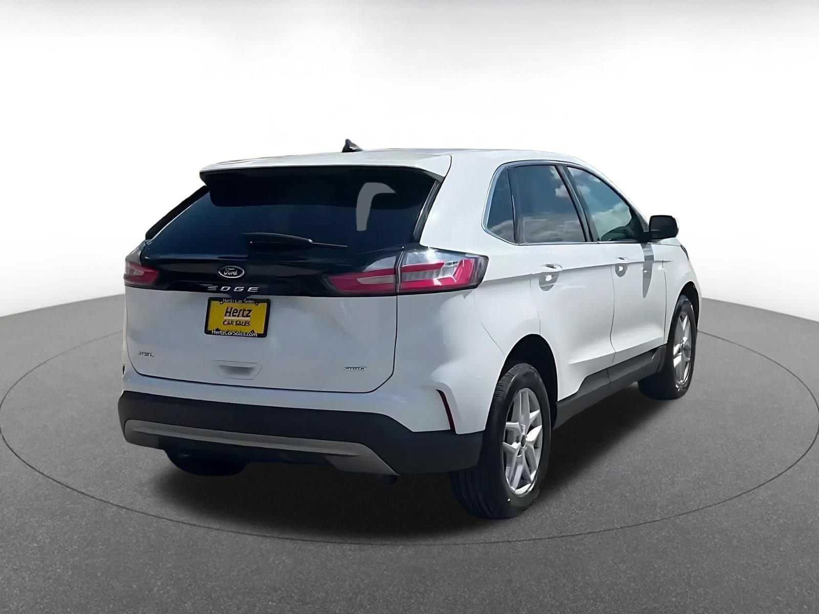 Thumbnail: 2024 Ford Edge - 13