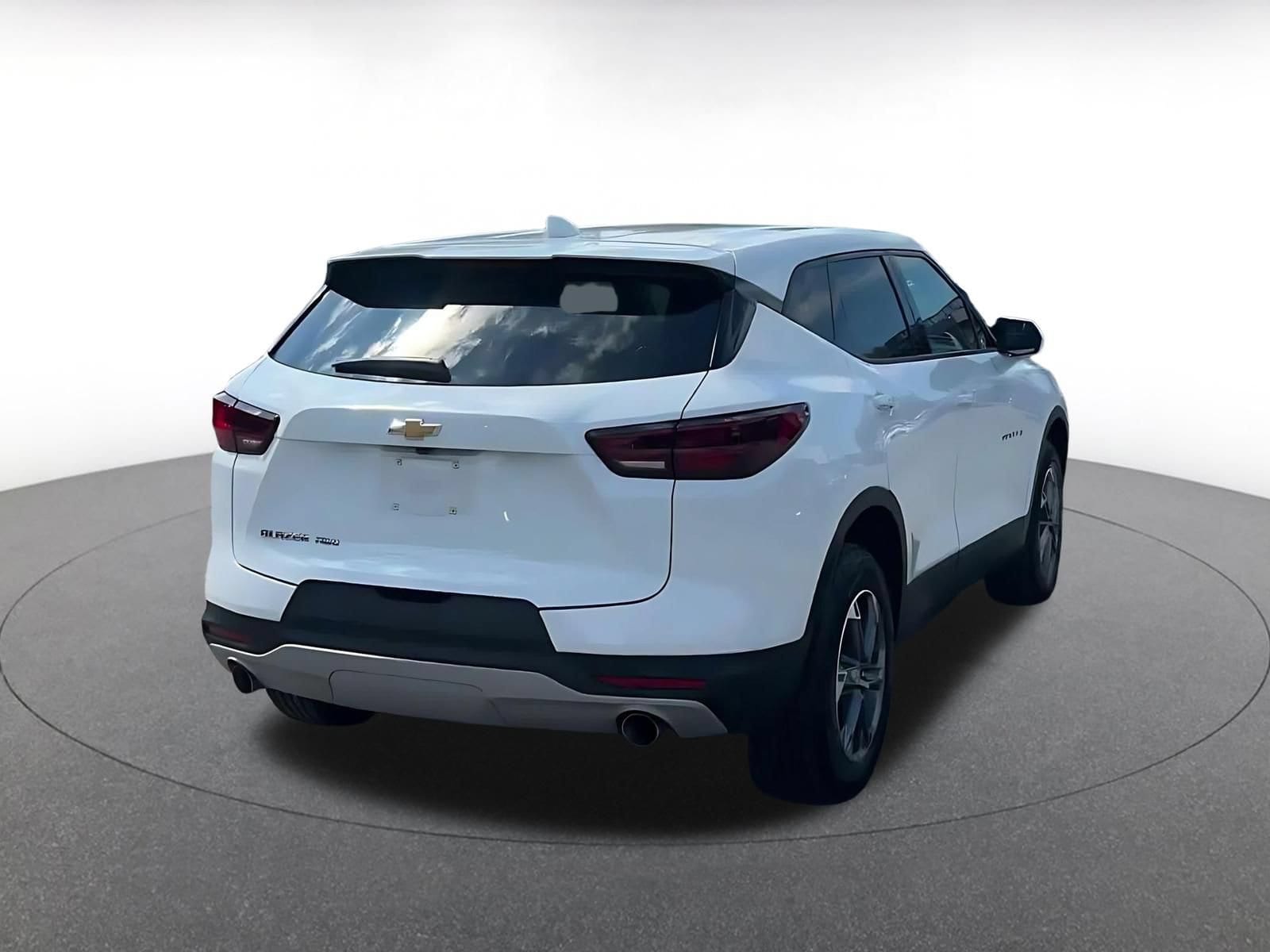 Thumbnail: 2026 Chevrolet Blazer - 13