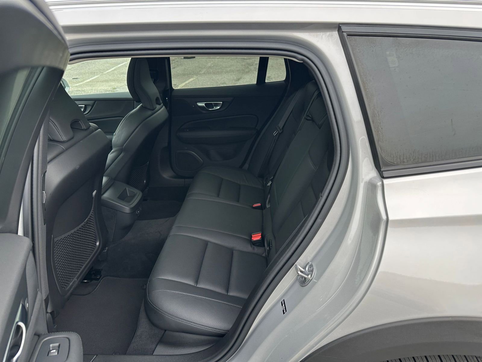 Thumbnail: 2025 Volvo S60 - 24