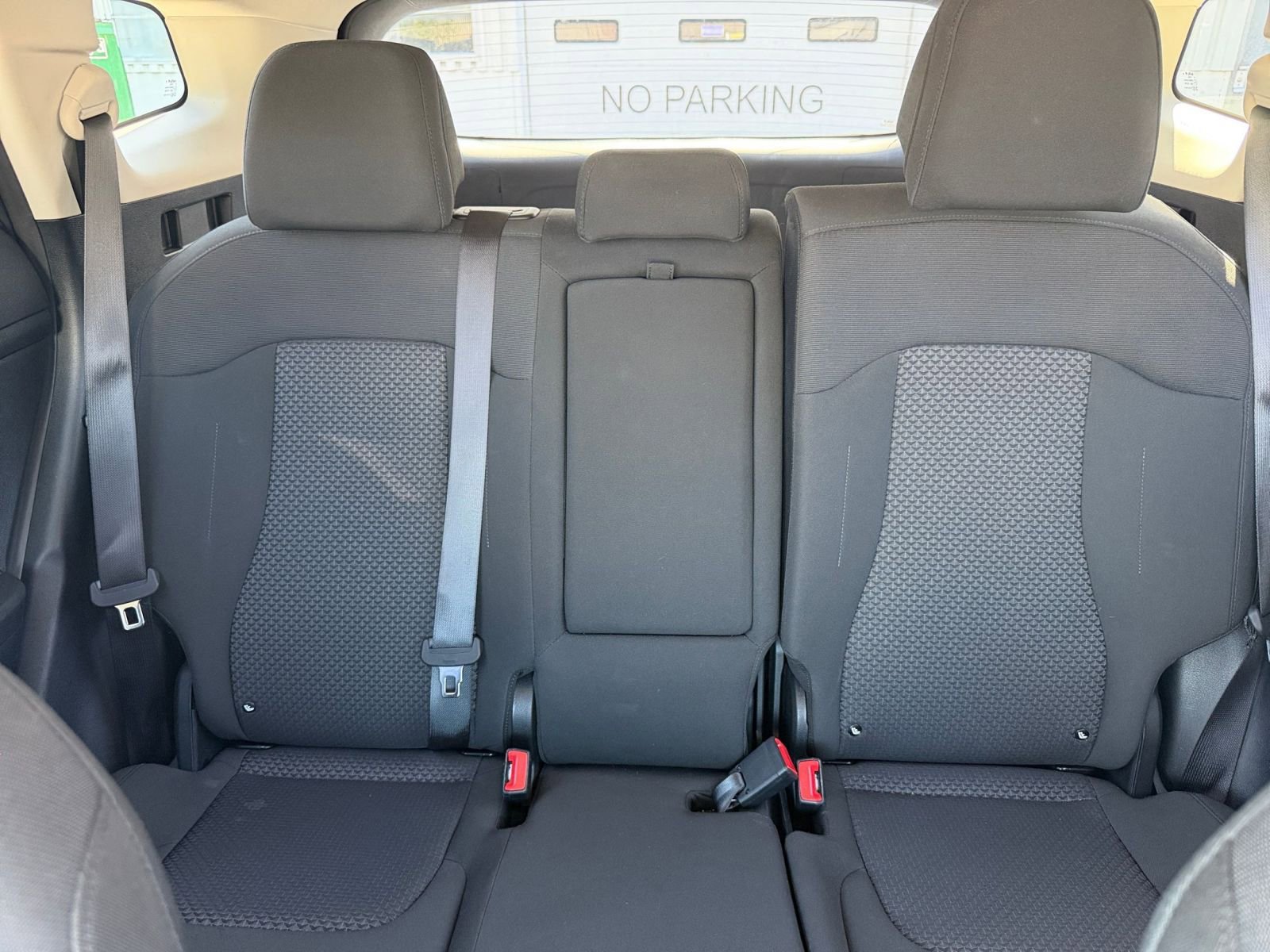 Thumbnail: 2025 Kia Sportage - 33