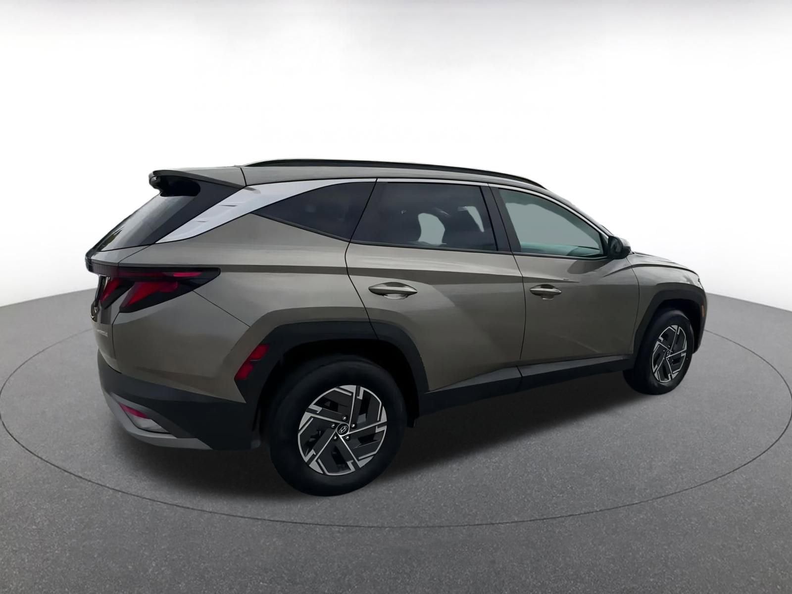 Thumbnail: 2025 Hyundai Tucson - 15