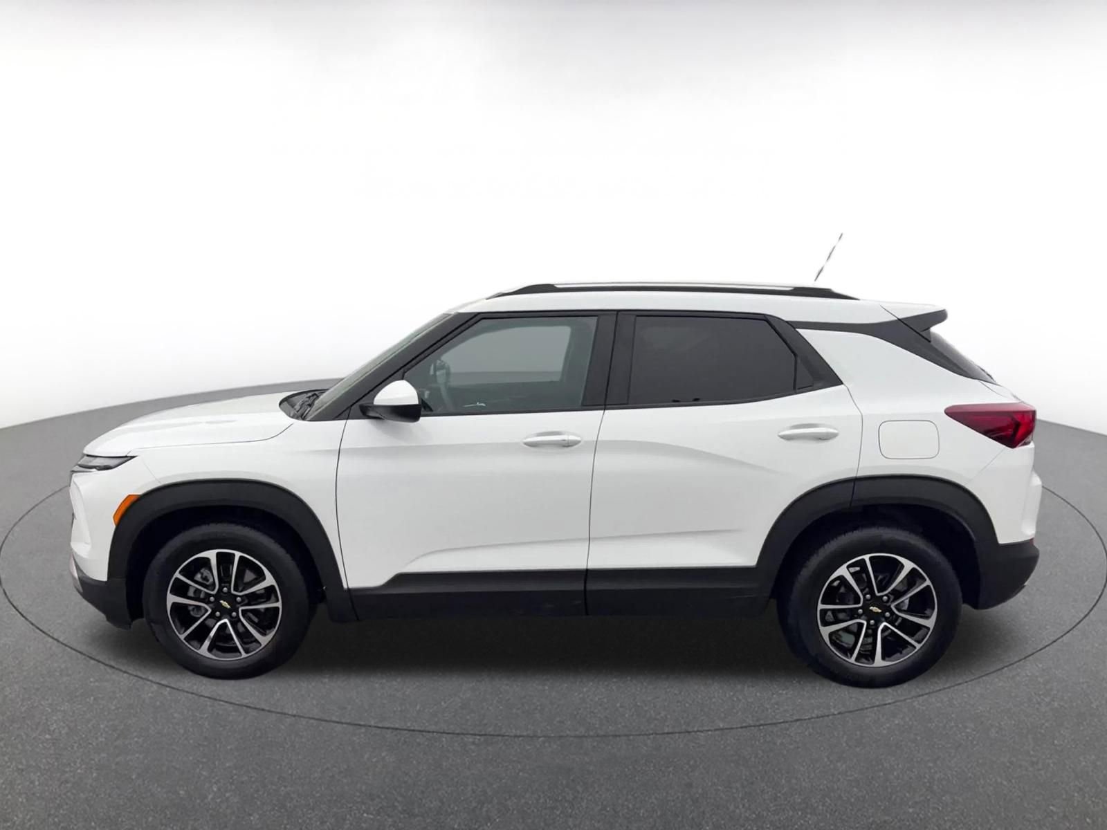 Thumbnail: 2025 Chevrolet TrailBlazer - 9