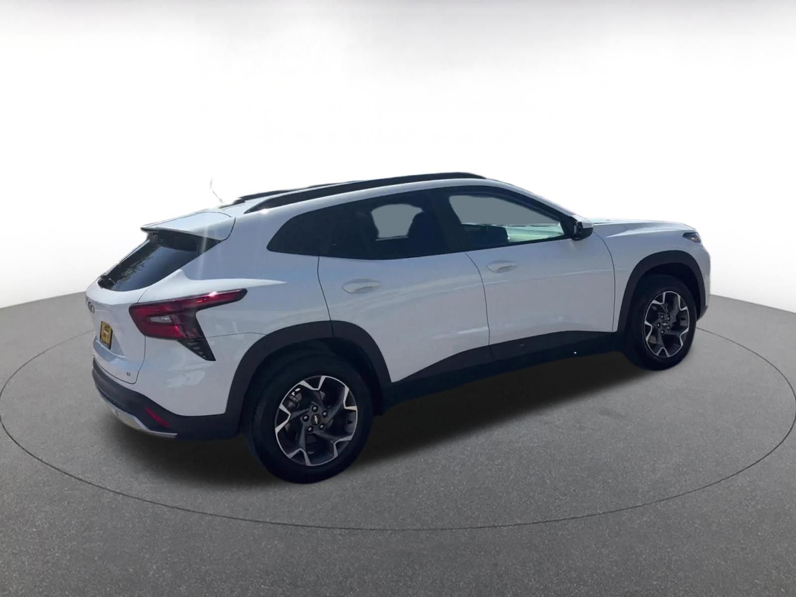Thumbnail: 2025 Chevrolet Trax - 15