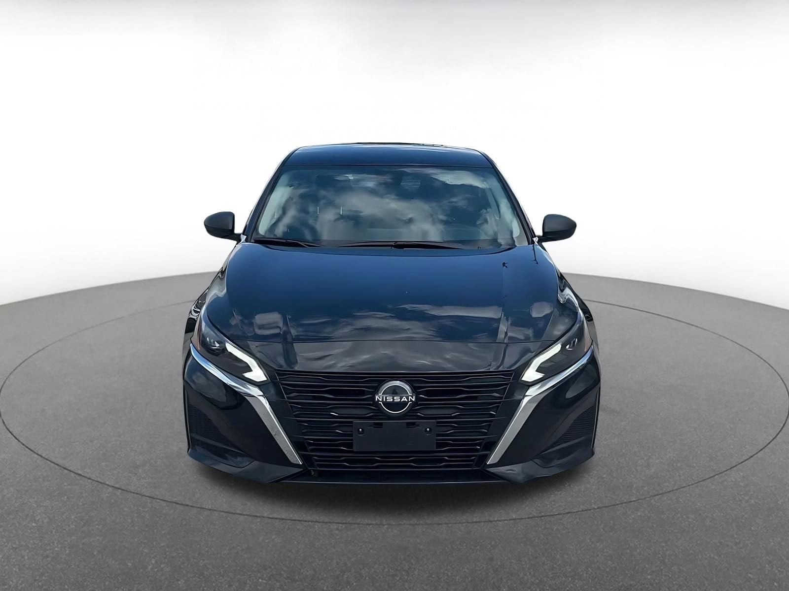 Thumbnail: 2025 Nissan Altima - 4