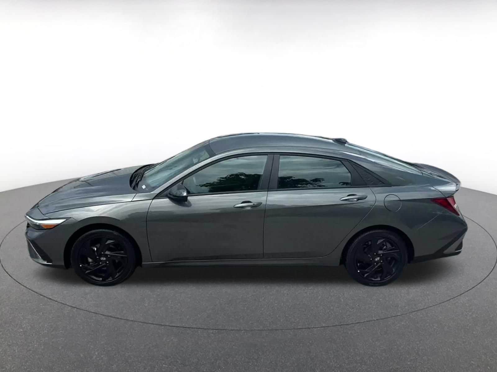 Thumbnail: 2026 Hyundai Elantra - 9