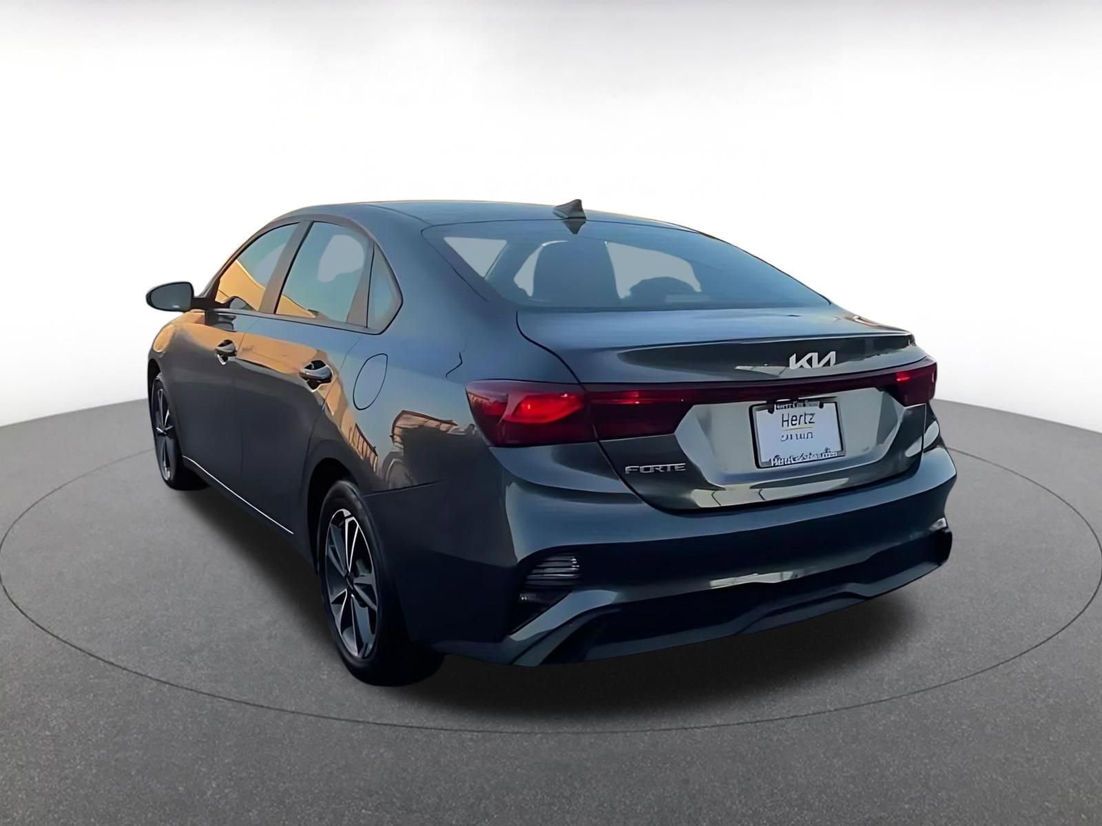 Thumbnail: 2024 Kia Forte - 4