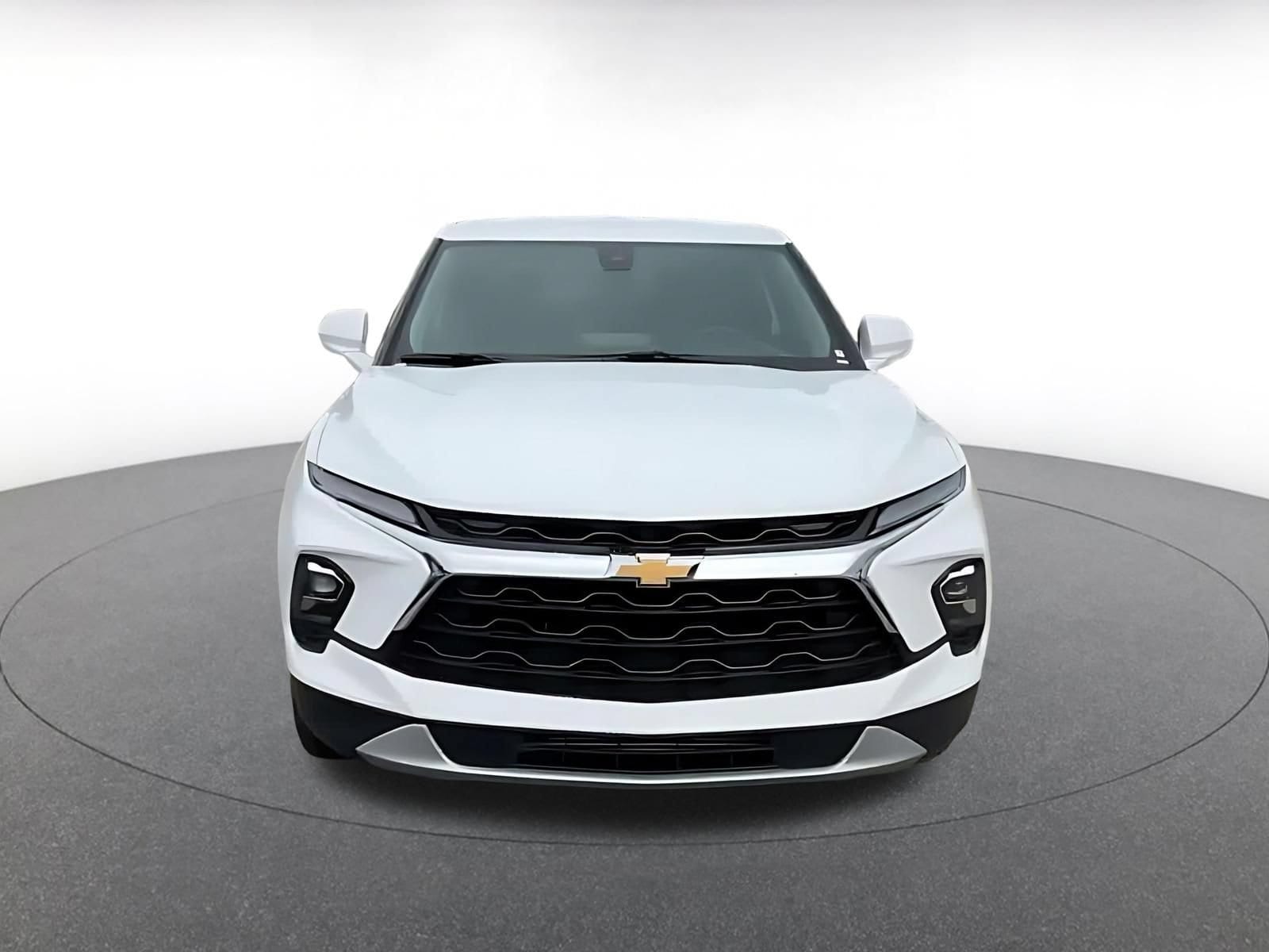 Thumbnail: 2026 Chevrolet Blazer - 4