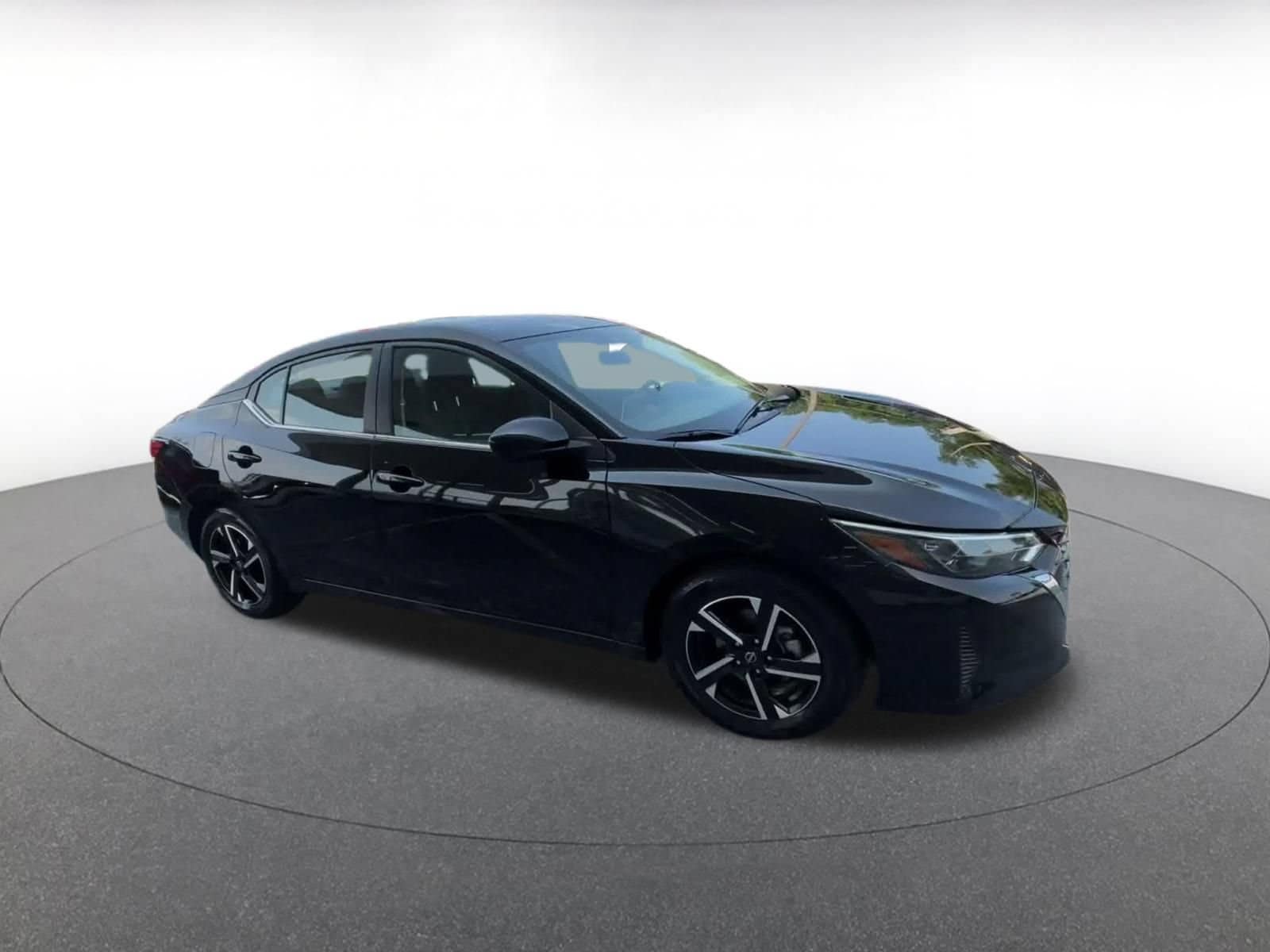 Thumbnail: 2025 Nissan Sentra - 2