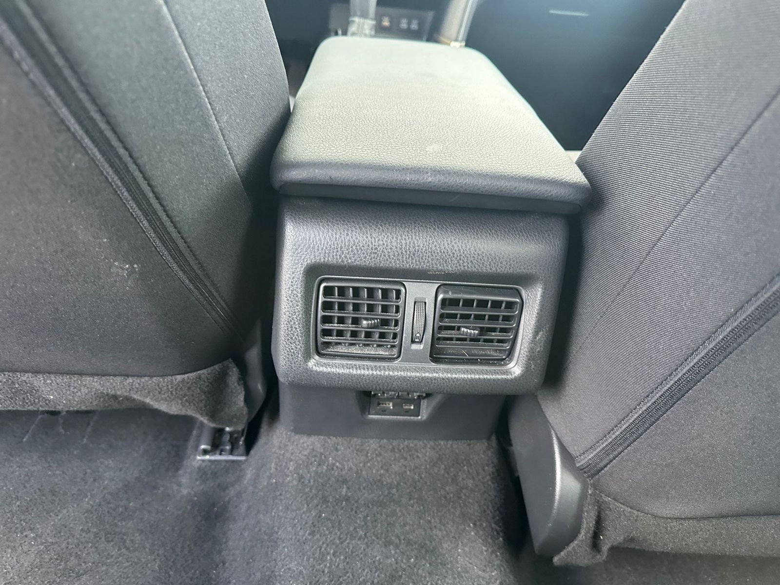 Thumbnail: 2025 Toyota Camry - 23