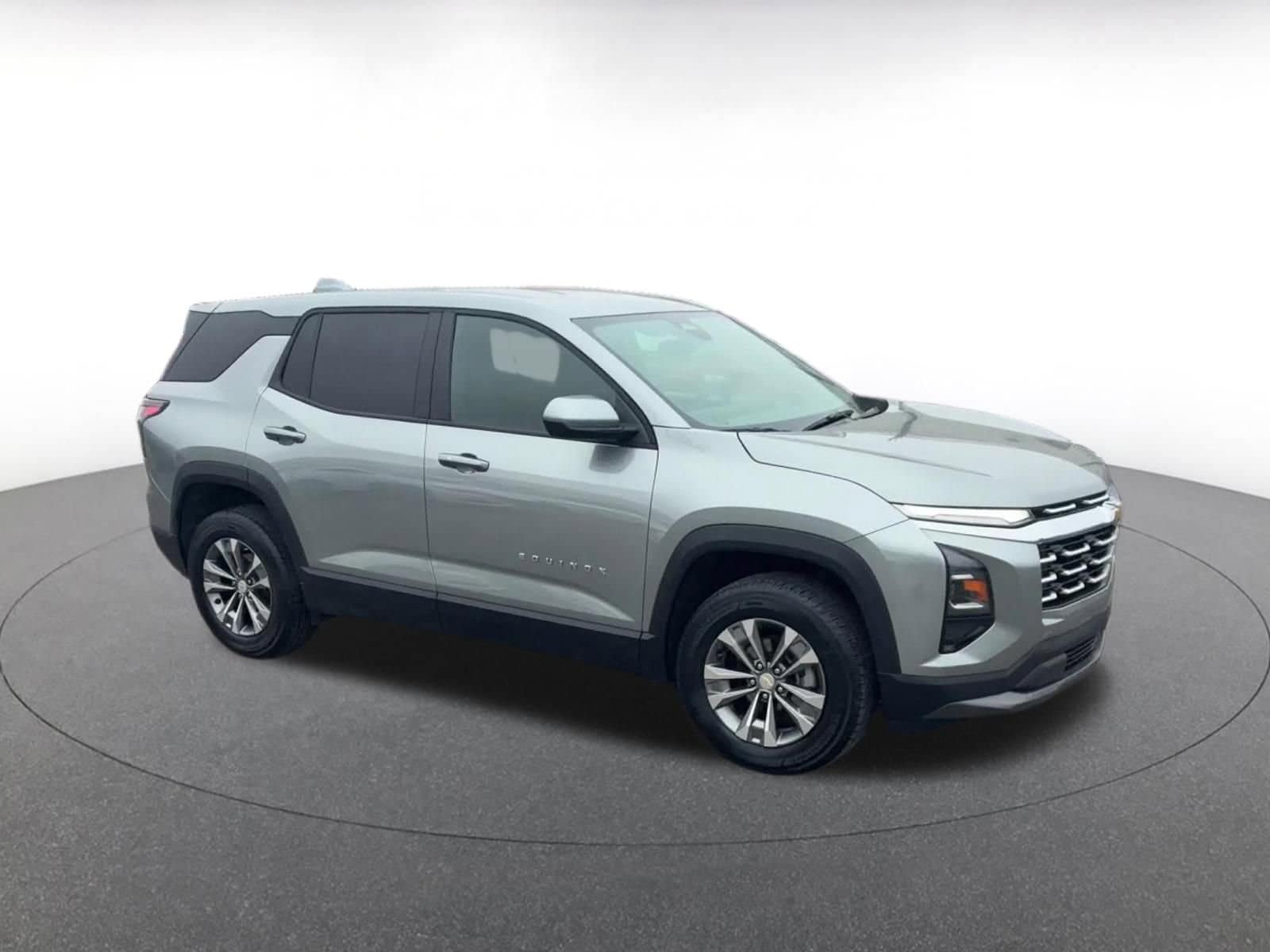 Thumbnail: 2025 Chevrolet Equinox - 2