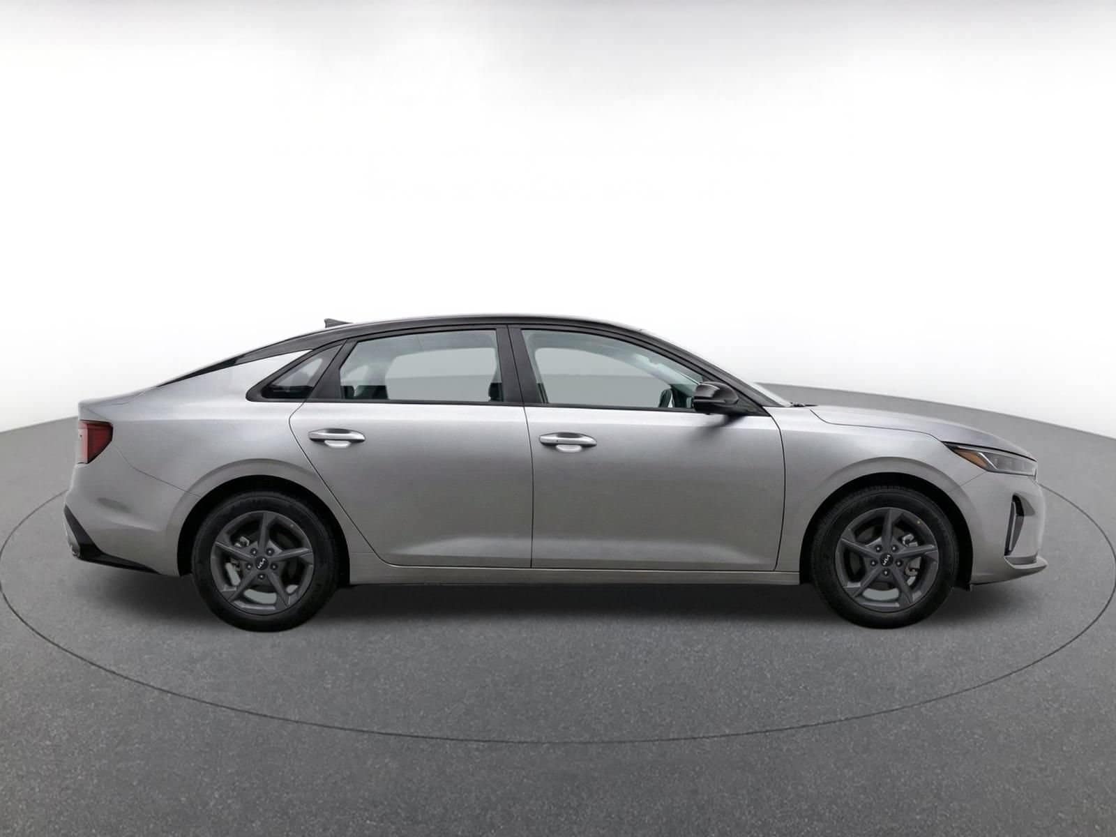Thumbnail: 2025 Kia K4 - 10