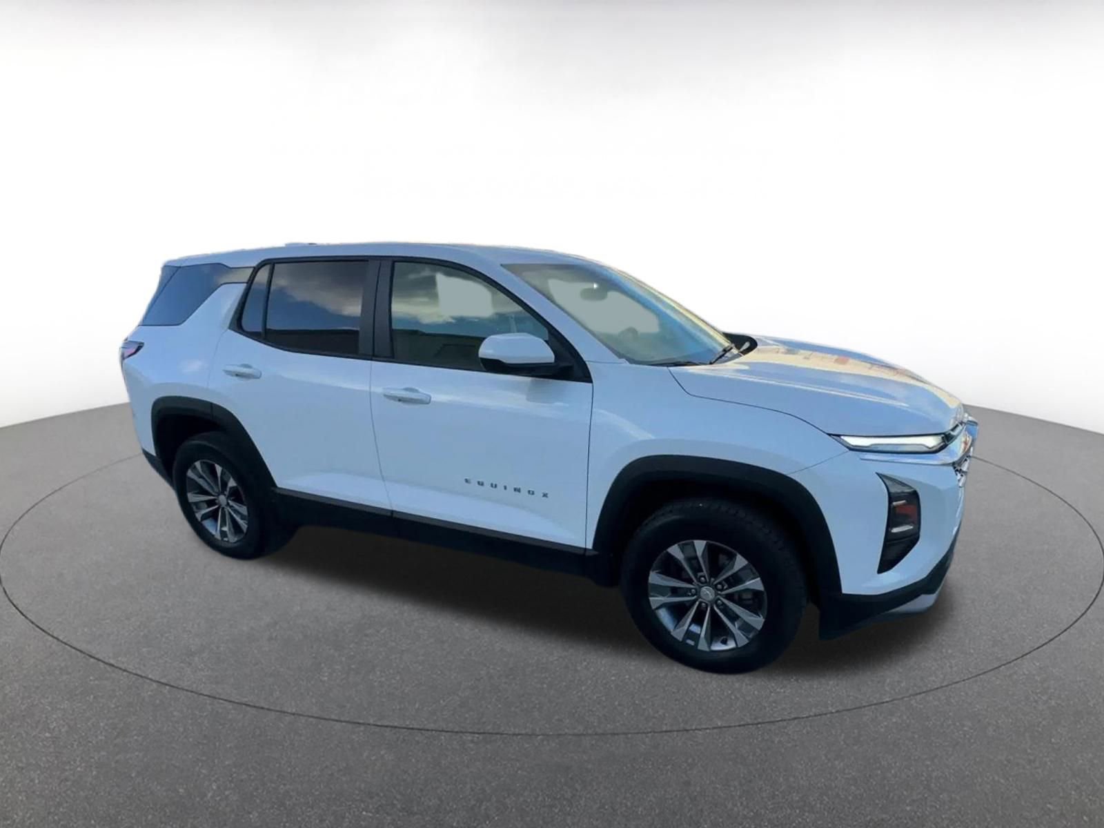 Thumbnail: 2025 Chevrolet Equinox - 2