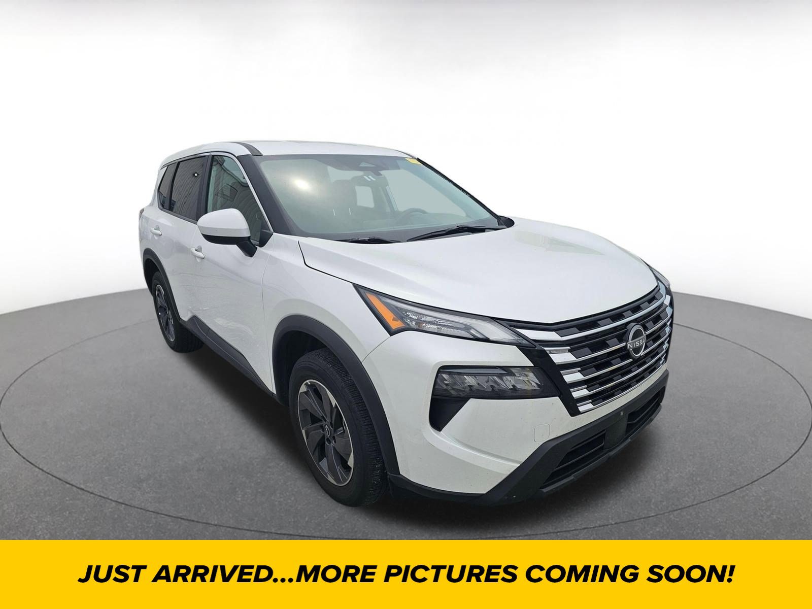 2024 Nissan Rogue SV Hero Image