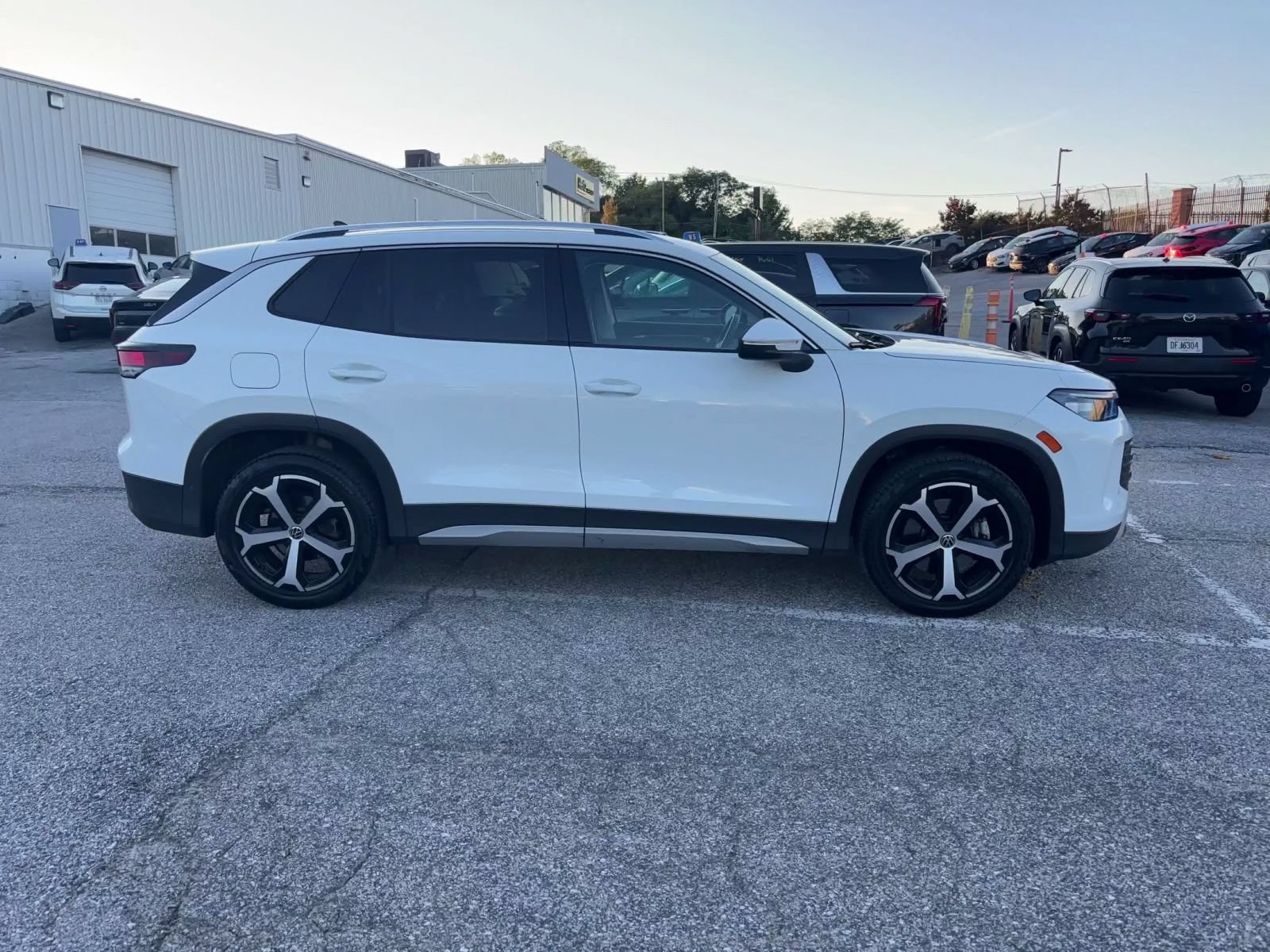 Thumbnail: 2026 Volkswagen Tiguan - 15