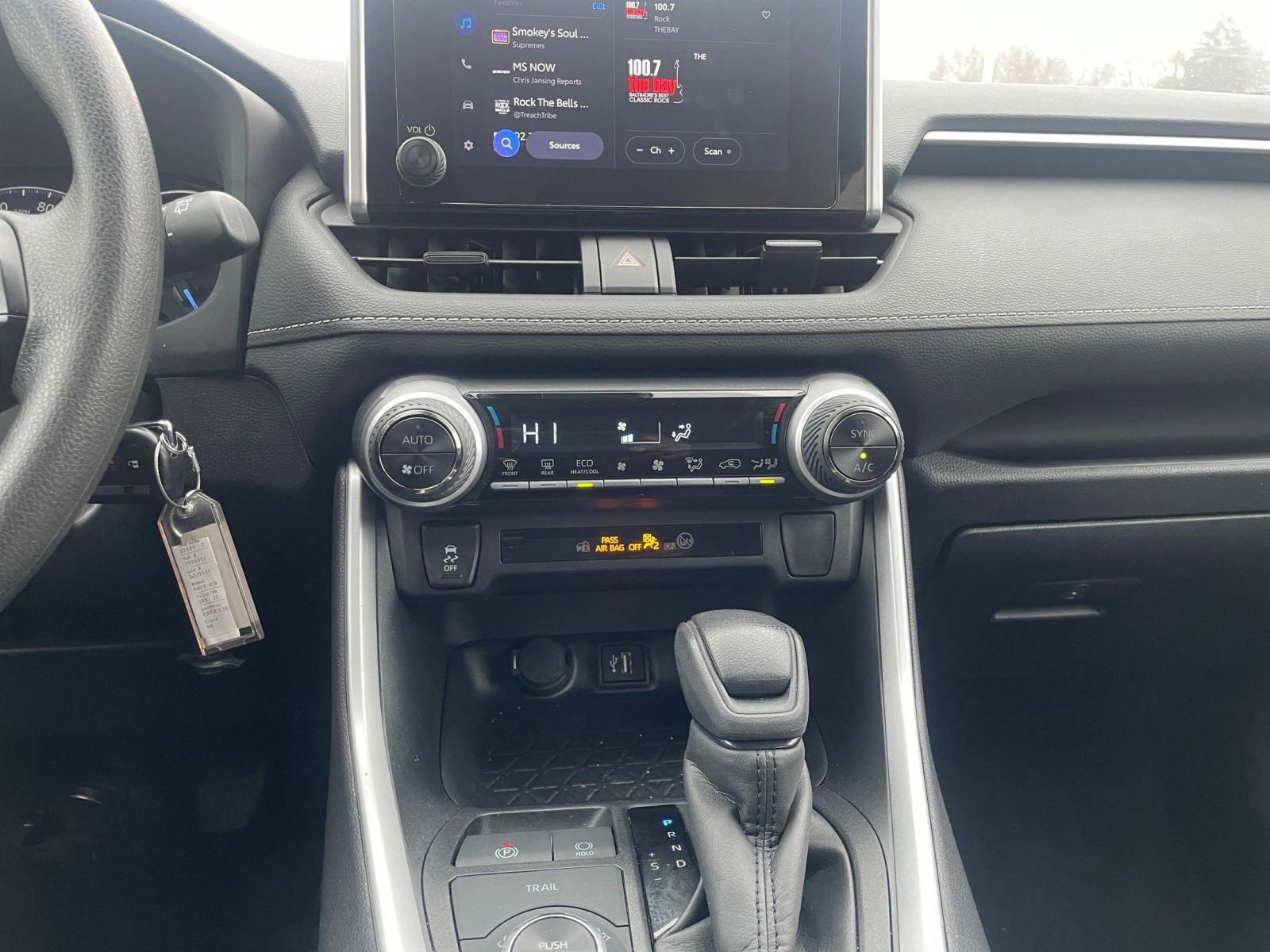 Thumbnail: 2025 Toyota RAV4 - 17