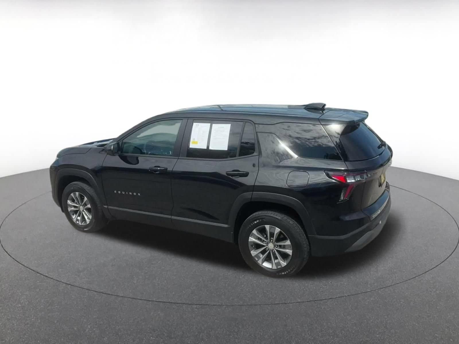 Thumbnail: 2025 Chevrolet Equinox - 8