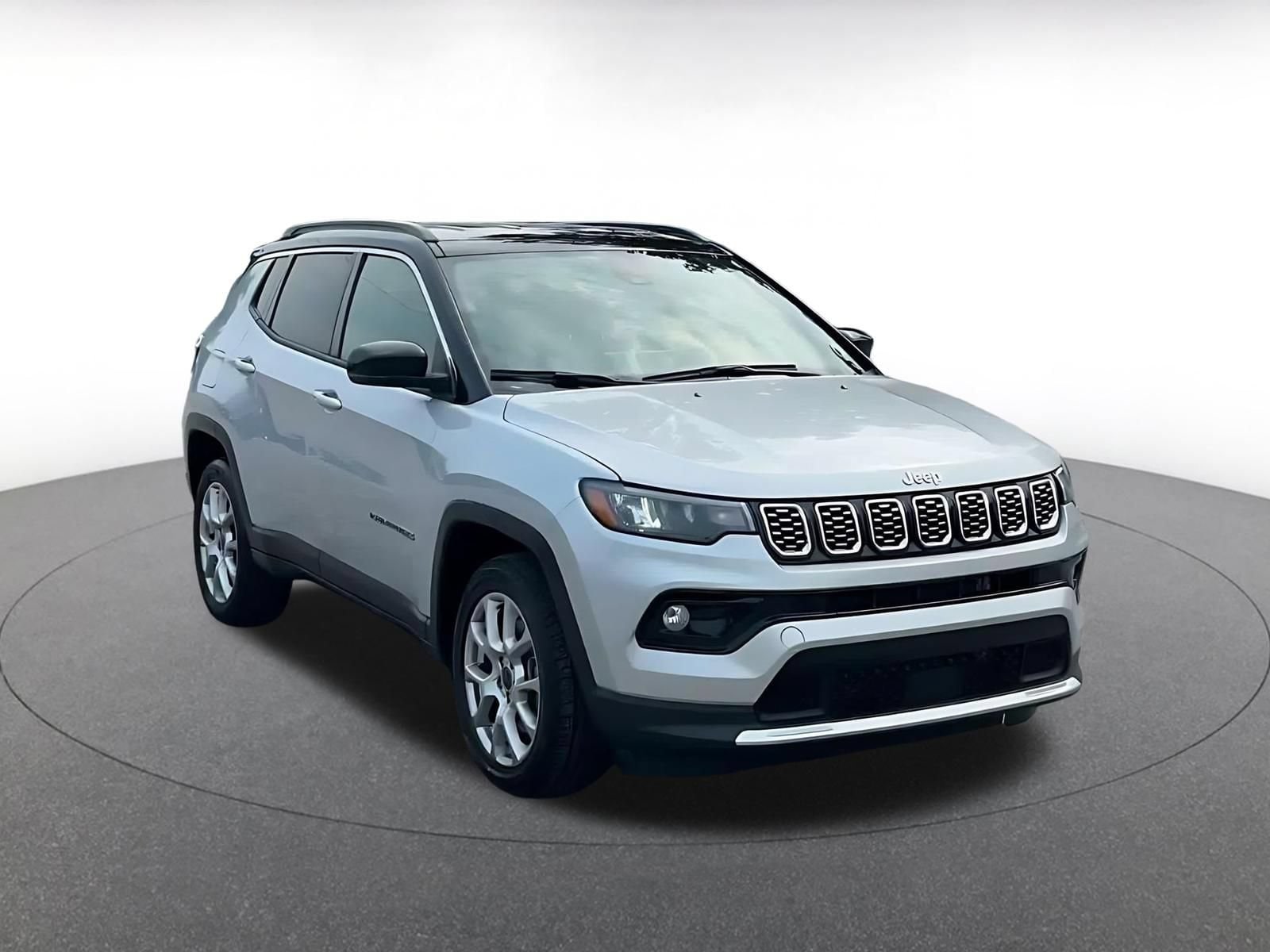 Thumbnail: 2025 Jeep Compass - 3