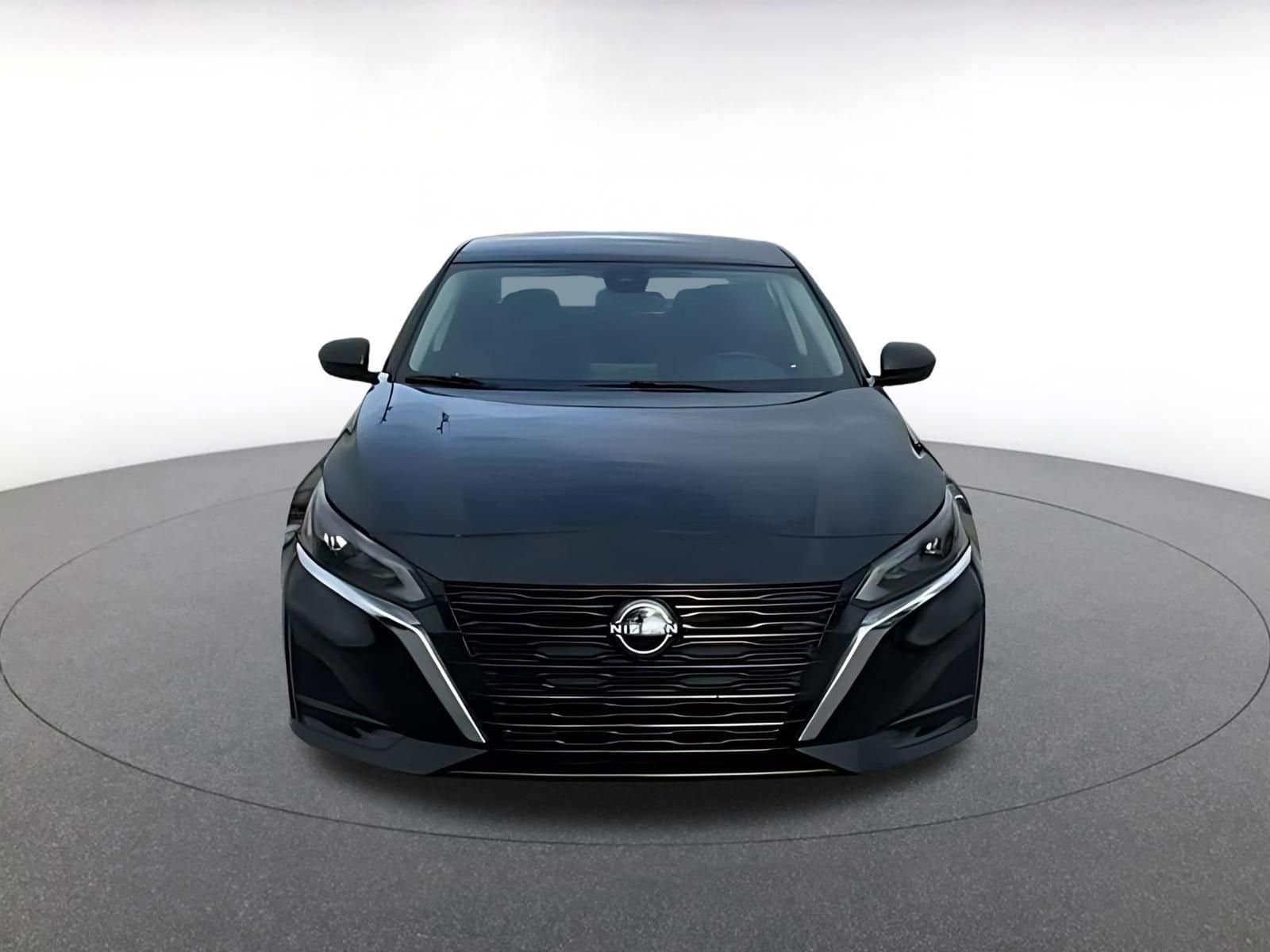 Thumbnail: 2025 Nissan Altima - 4