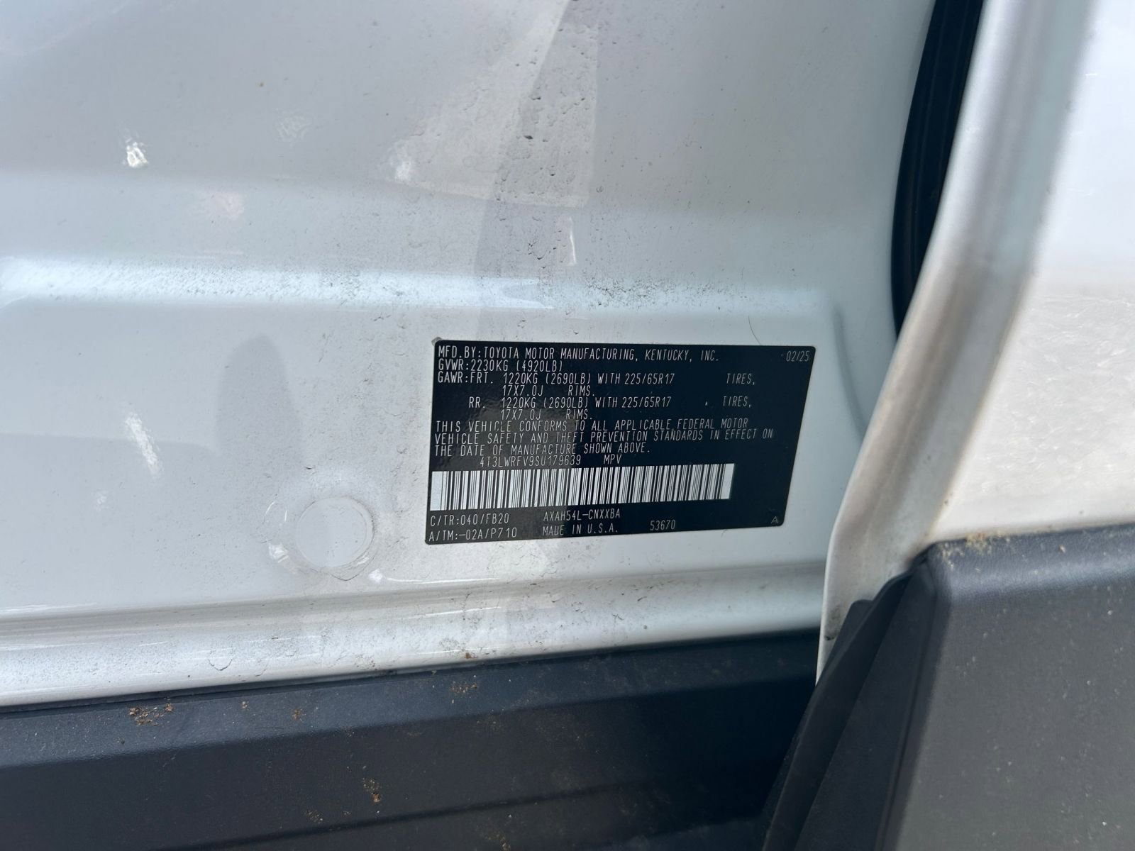 Thumbnail: 2025 Toyota RAV4 - 28