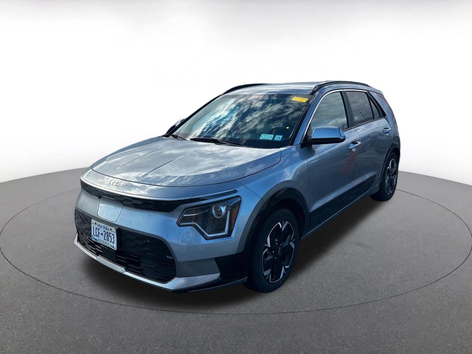 Thumbnail: 2023 Kia Niro - 2
