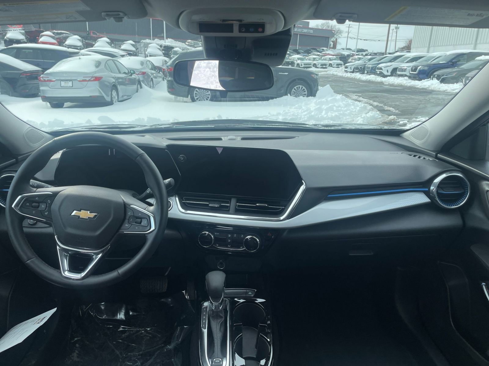 Thumbnail: 2025 Chevrolet Trax - 31