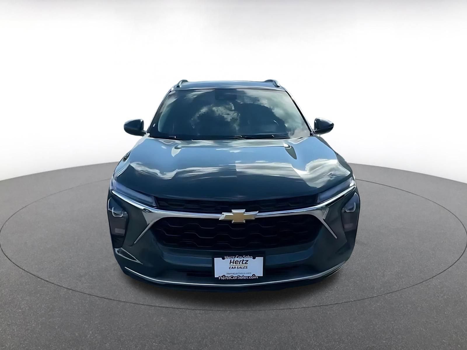 Thumbnail: 2025 Chevrolet Trax - 4