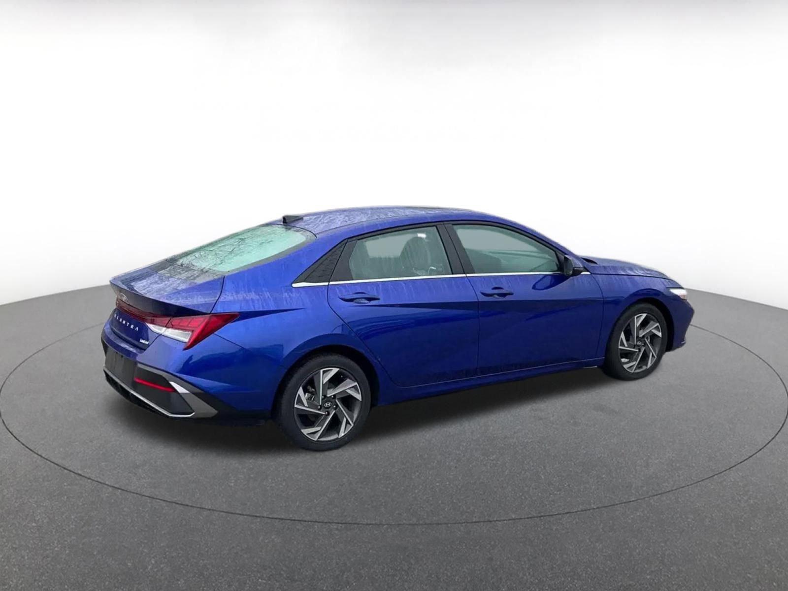 Thumbnail: 2025 Hyundai Elantra - 15