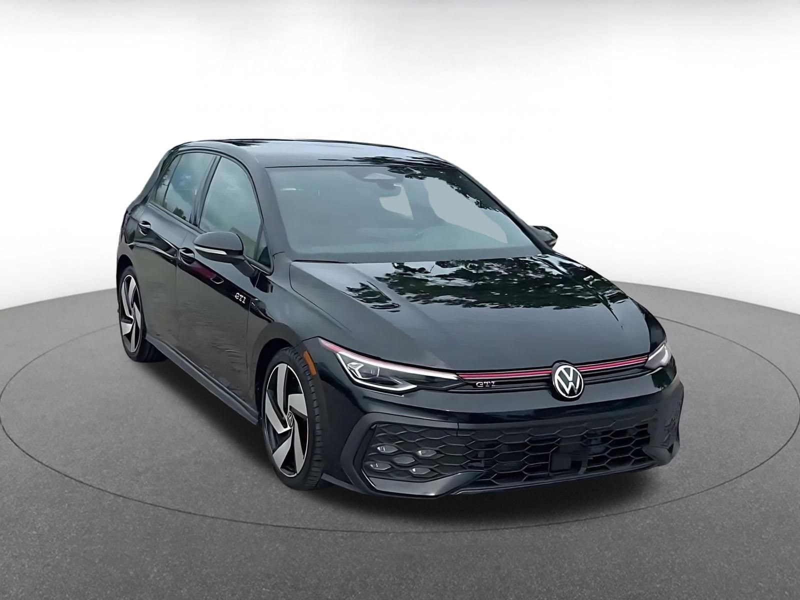 Thumbnail: 2026 Volkswagen Golf - 3