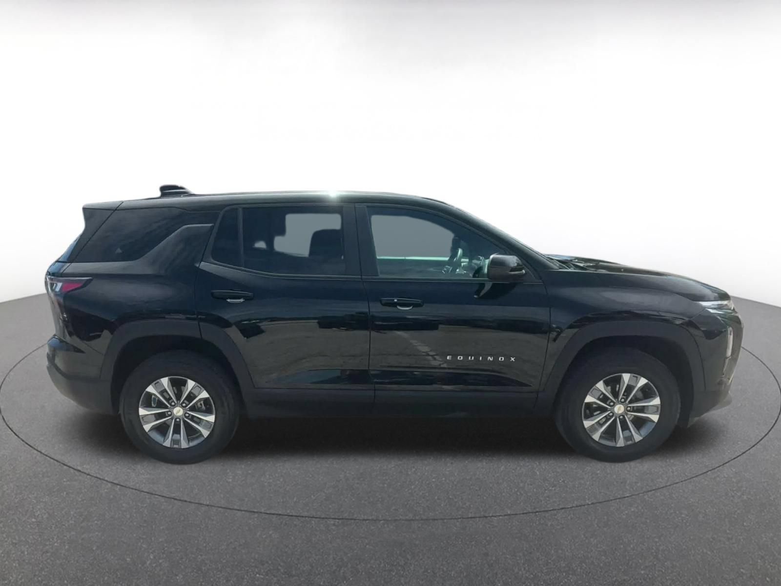 Thumbnail: 2025 Chevrolet Equinox - 13