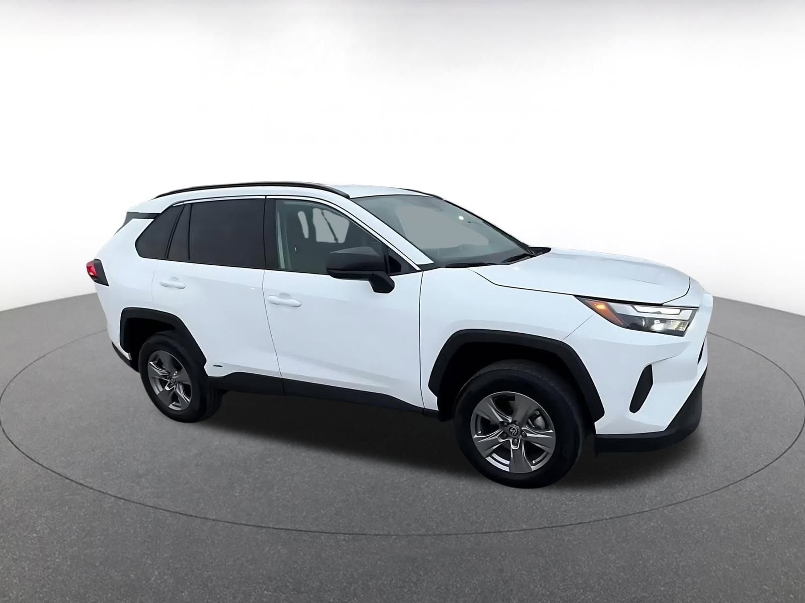 Thumbnail: 2025 Toyota RAV4 - 2