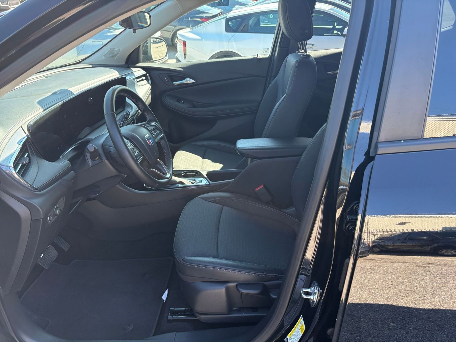 Thumbnail: 2025 Buick Encore GX - 25